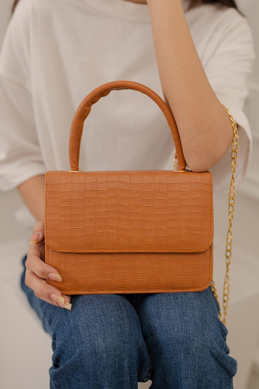 CROSS BODY BAG
