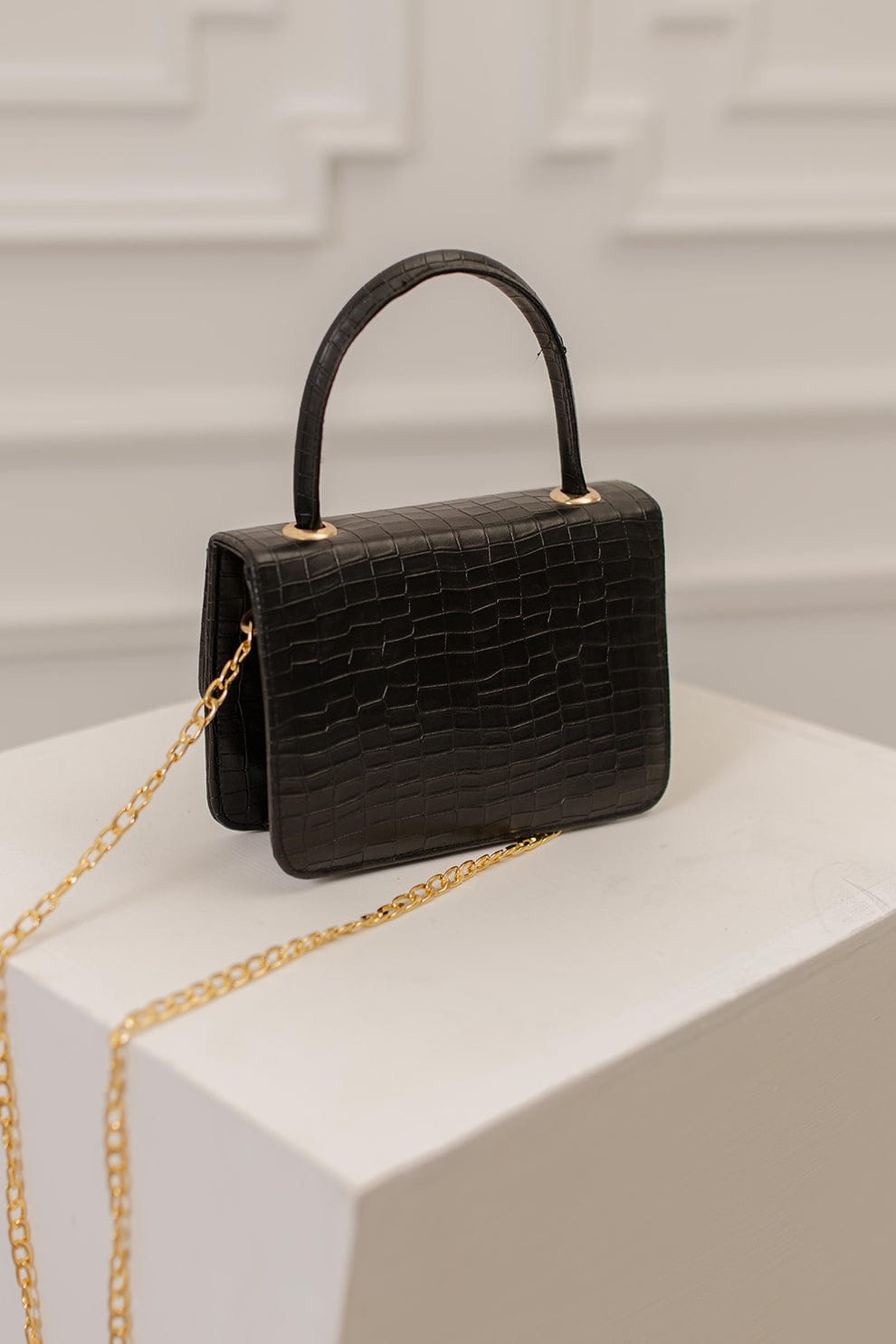 CROSS BODY BAG