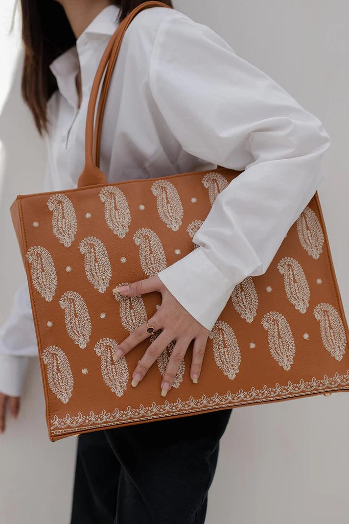 EMBROIDED LEATHER TOTE BAG