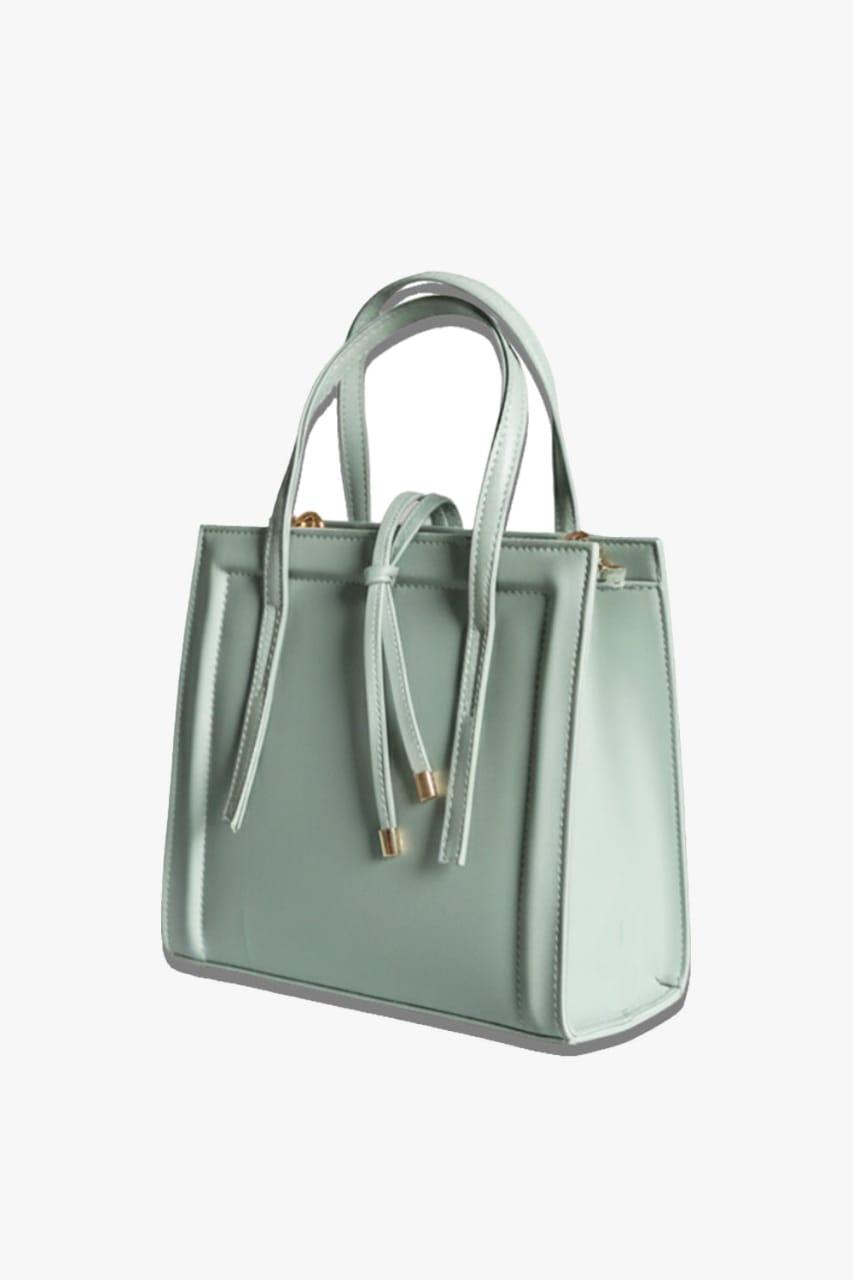 CLASSIC SHOULDER BAG